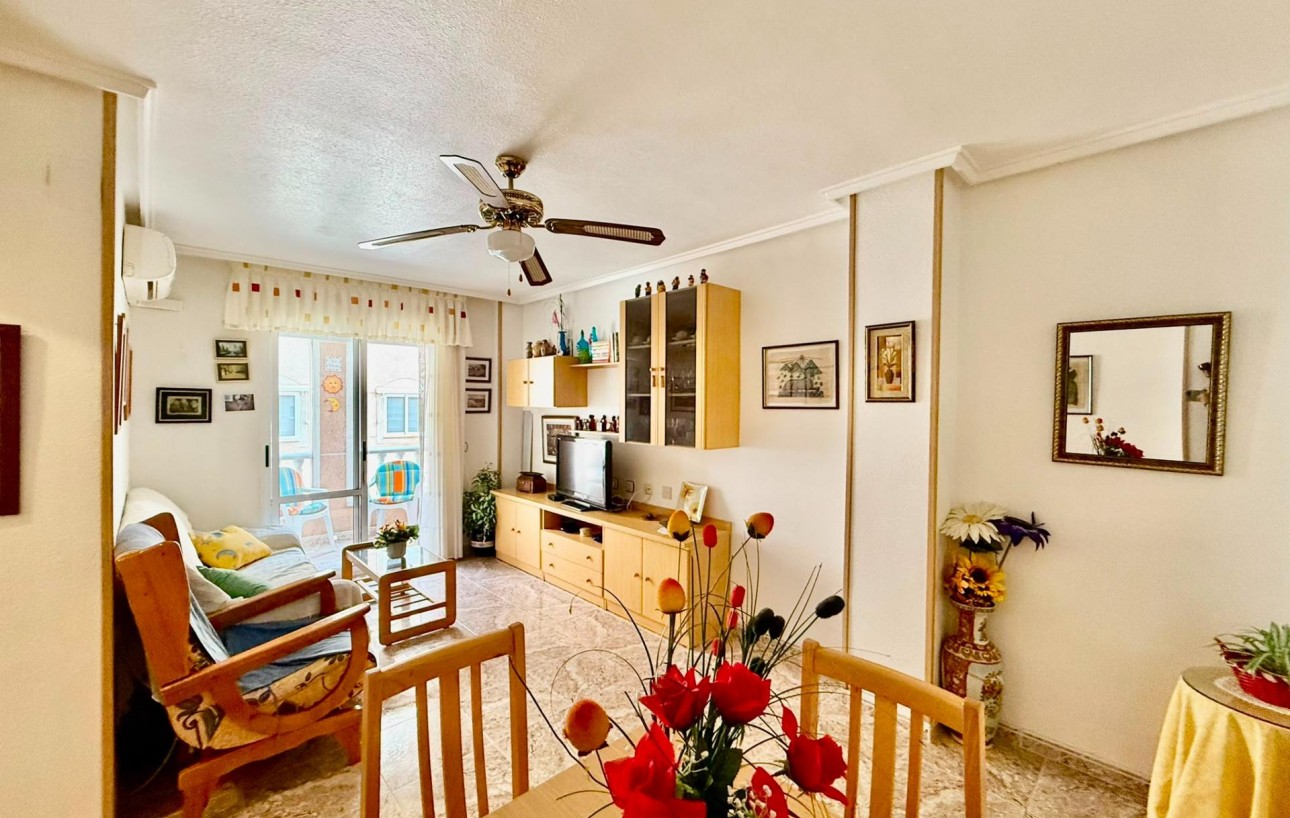 Sale - Apartment - Torrevieja - El Acequión - Los Náufragos