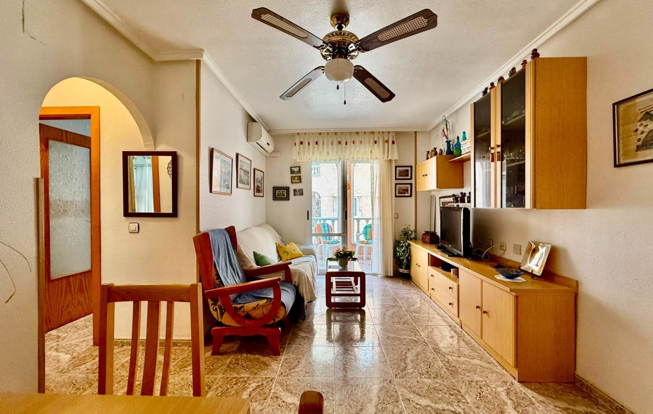 Sale - Apartment - Torrevieja - El Acequión - Los Náufragos