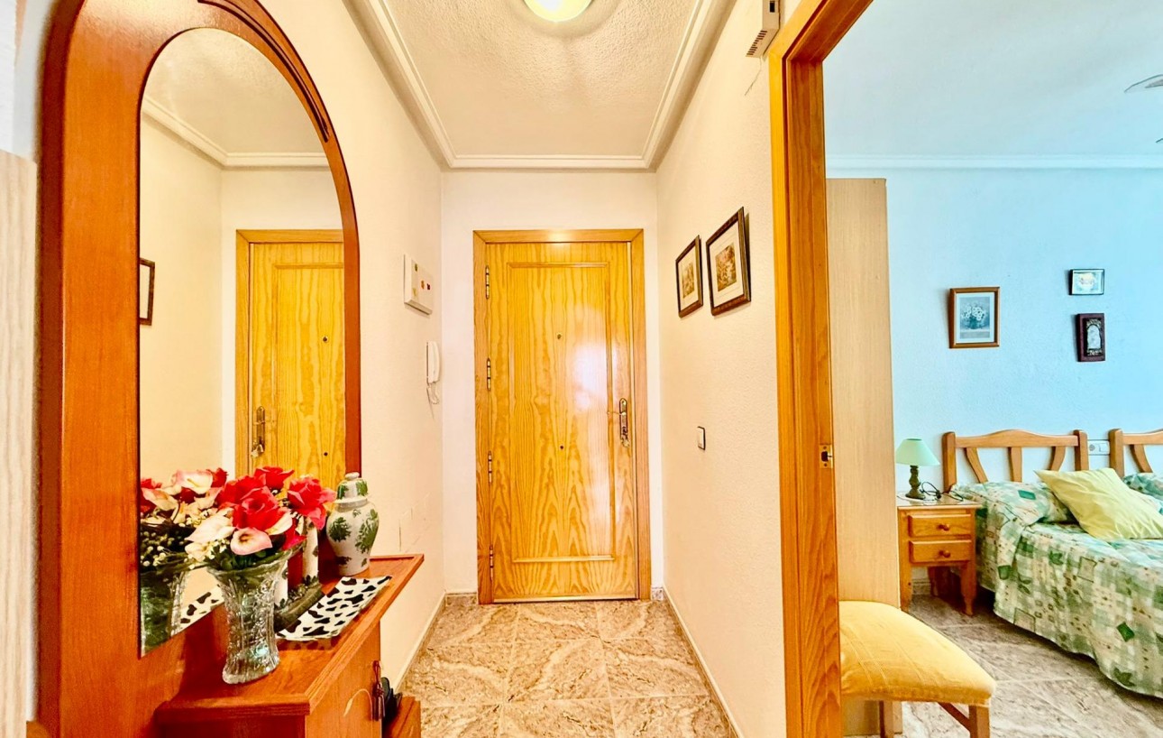 Sale - Apartment - Torrevieja - El Acequión - Los Náufragos