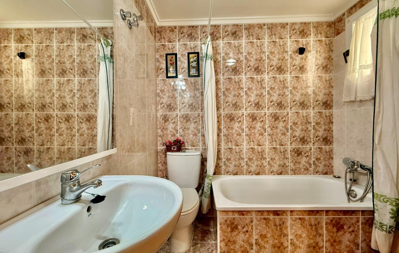 Sale - Apartment - Torrevieja - El Acequión - Los Náufragos