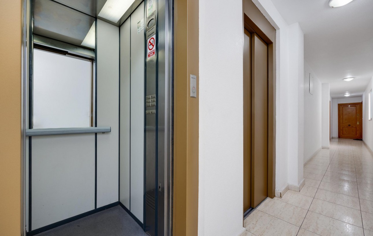 Sale - Apartment - Torrevieja - Playa del cura