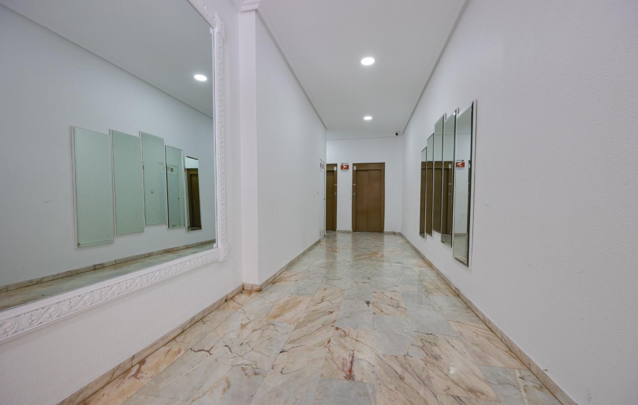 Sale - Apartment - Torrevieja - Playa del cura