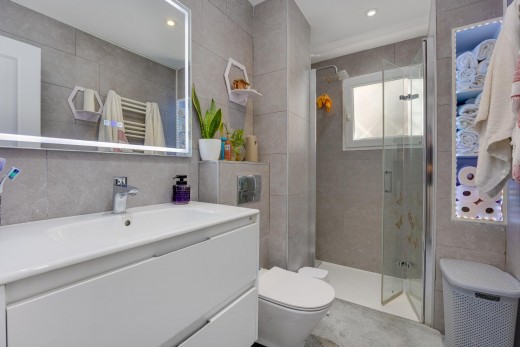 Sale - Bungalow Planta Alta - Torrevieja - Centro