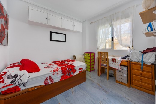 Sale - Bungalow Planta Alta - Torrevieja - Centro