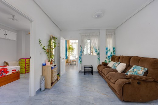 Sale - Bungalow Planta Alta - Torrevieja - Centro