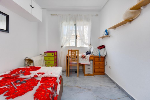 Sale - Bungalow Planta Alta - Torrevieja - Centro