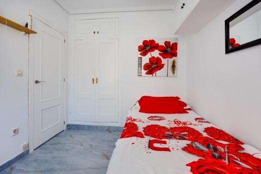 Sale - Bungalow Planta Alta - Torrevieja - Centro