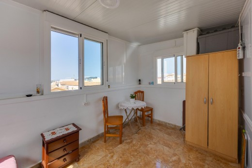 Sale - Bungalow Planta Alta - Torrevieja - Centro