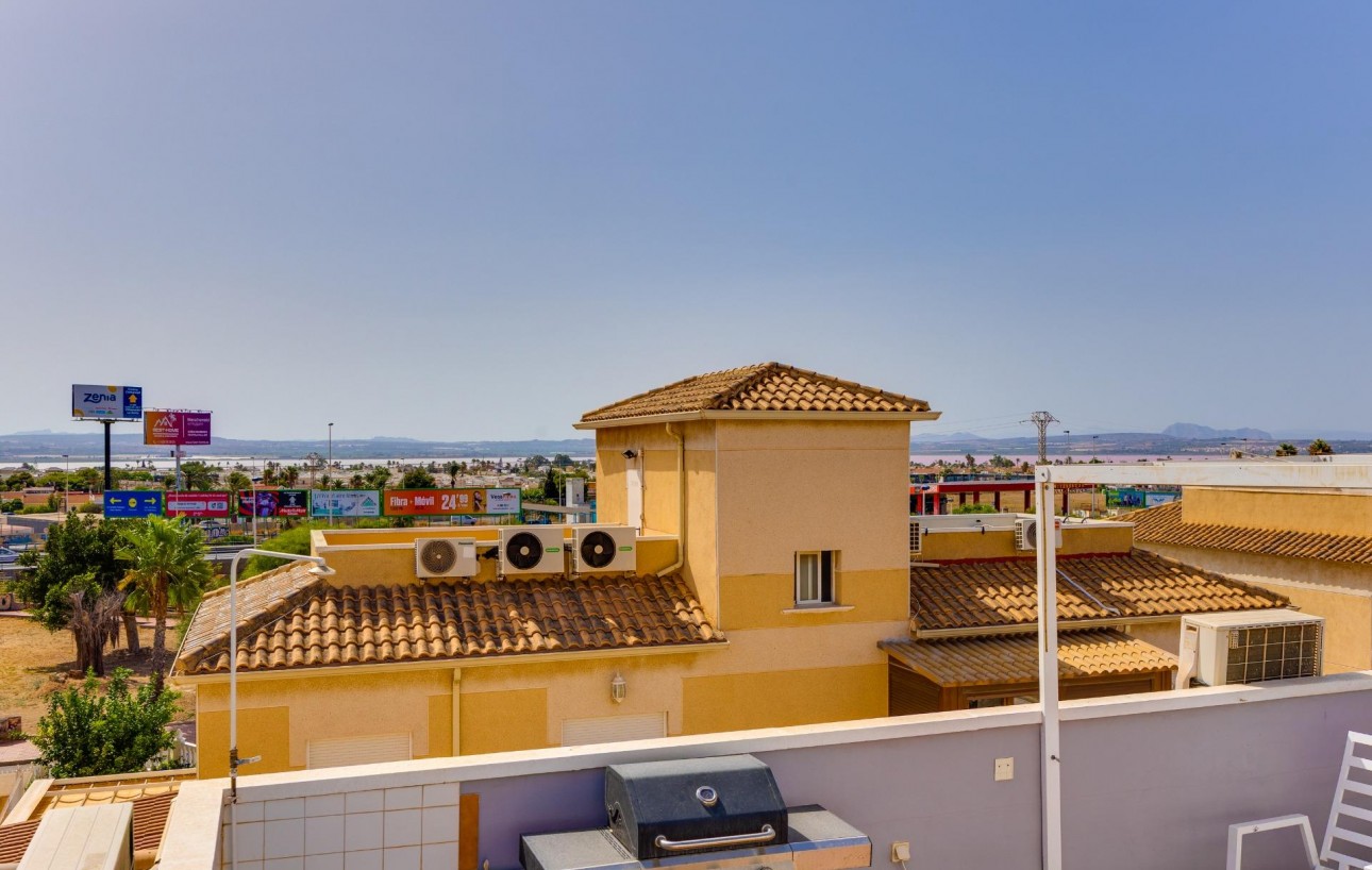 Sale - Bungalow Planta Alta - Torrevieja - Centro