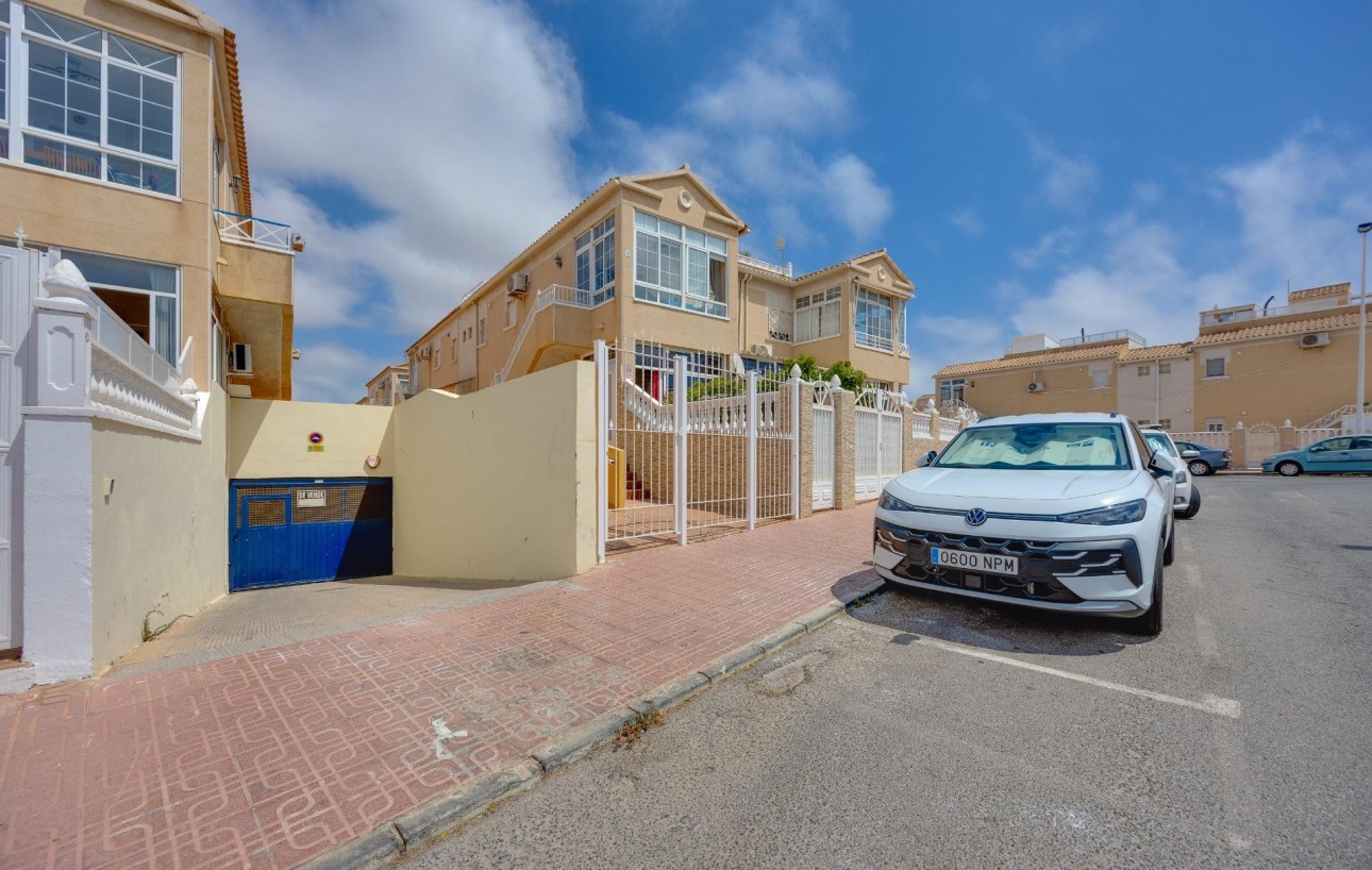 Sale - Bungalow Planta Alta - Torrevieja - Centro