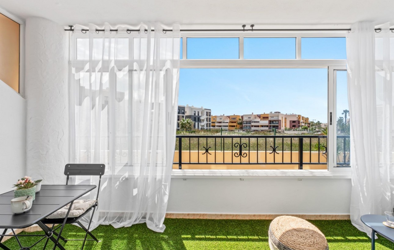Sale - Planta baja - Orihuela Costa - Playa Flamenca