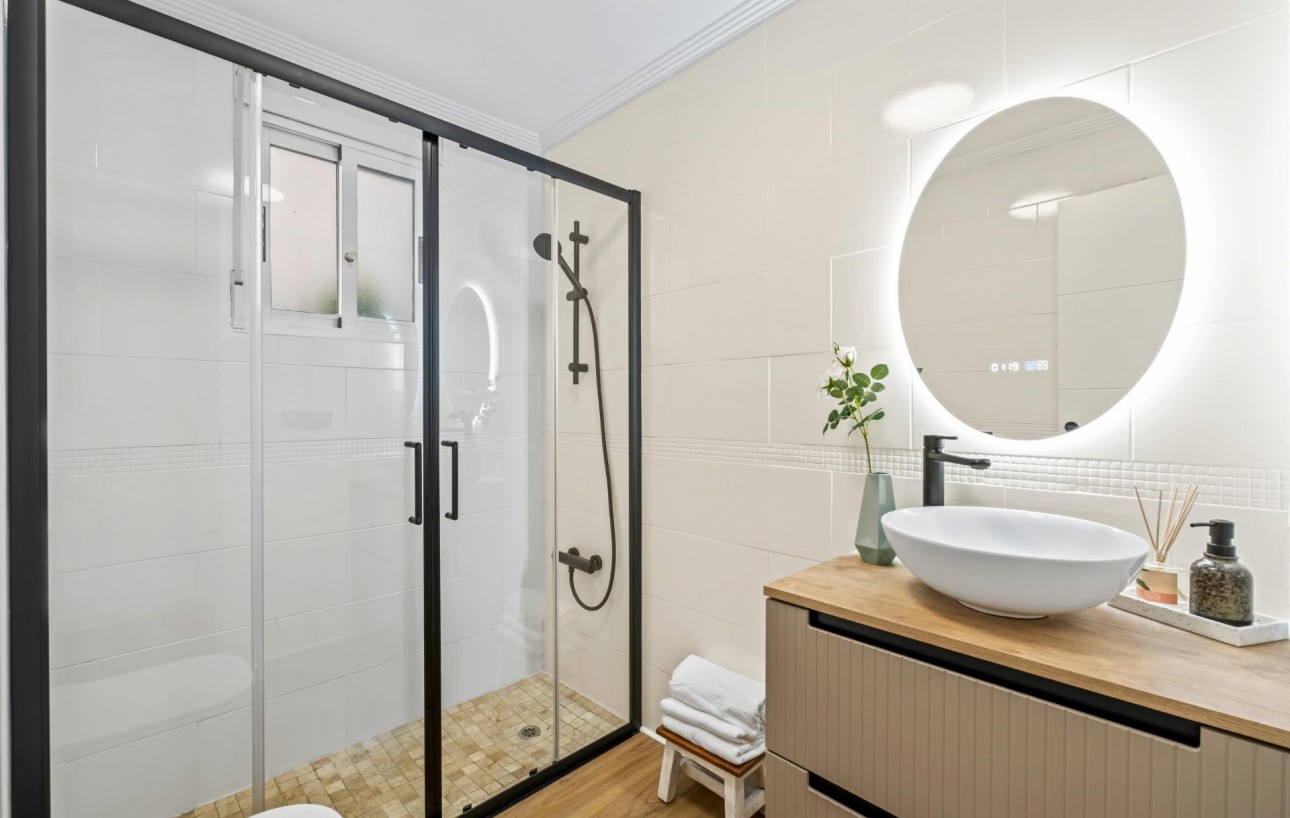 Sale - Planta baja - Orihuela Costa - Playa Flamenca