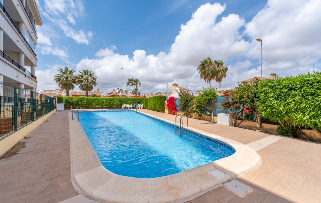 Sale - Planta baja - Orihuela Costa - Playa Flamenca
