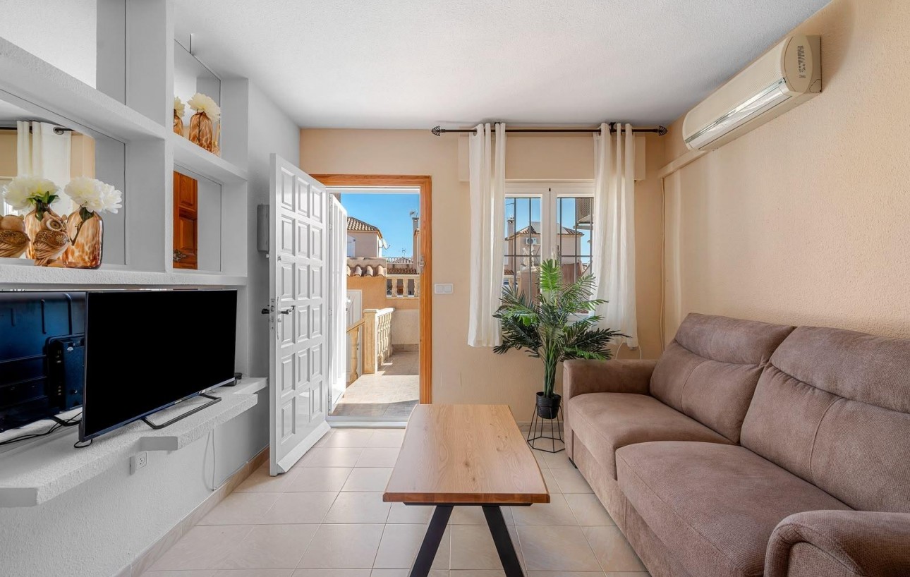 Sale - Bungalow - Torrevieja - Los altos