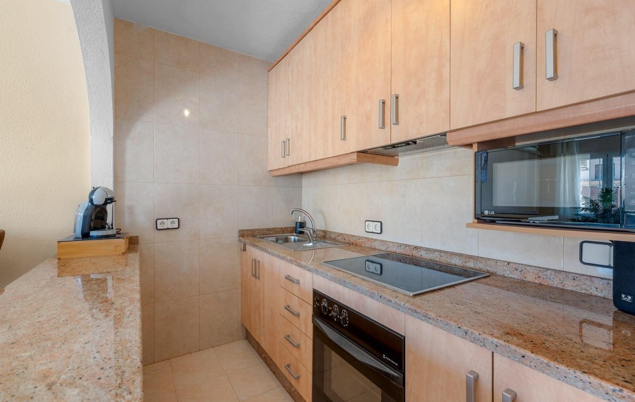 Sale - Bungalow - Torrevieja - Los altos