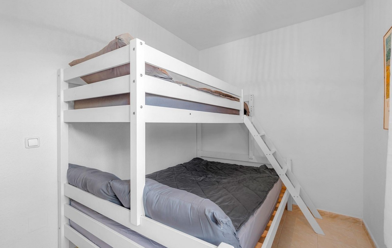 Sale - Bungalow - Torrevieja - Los altos