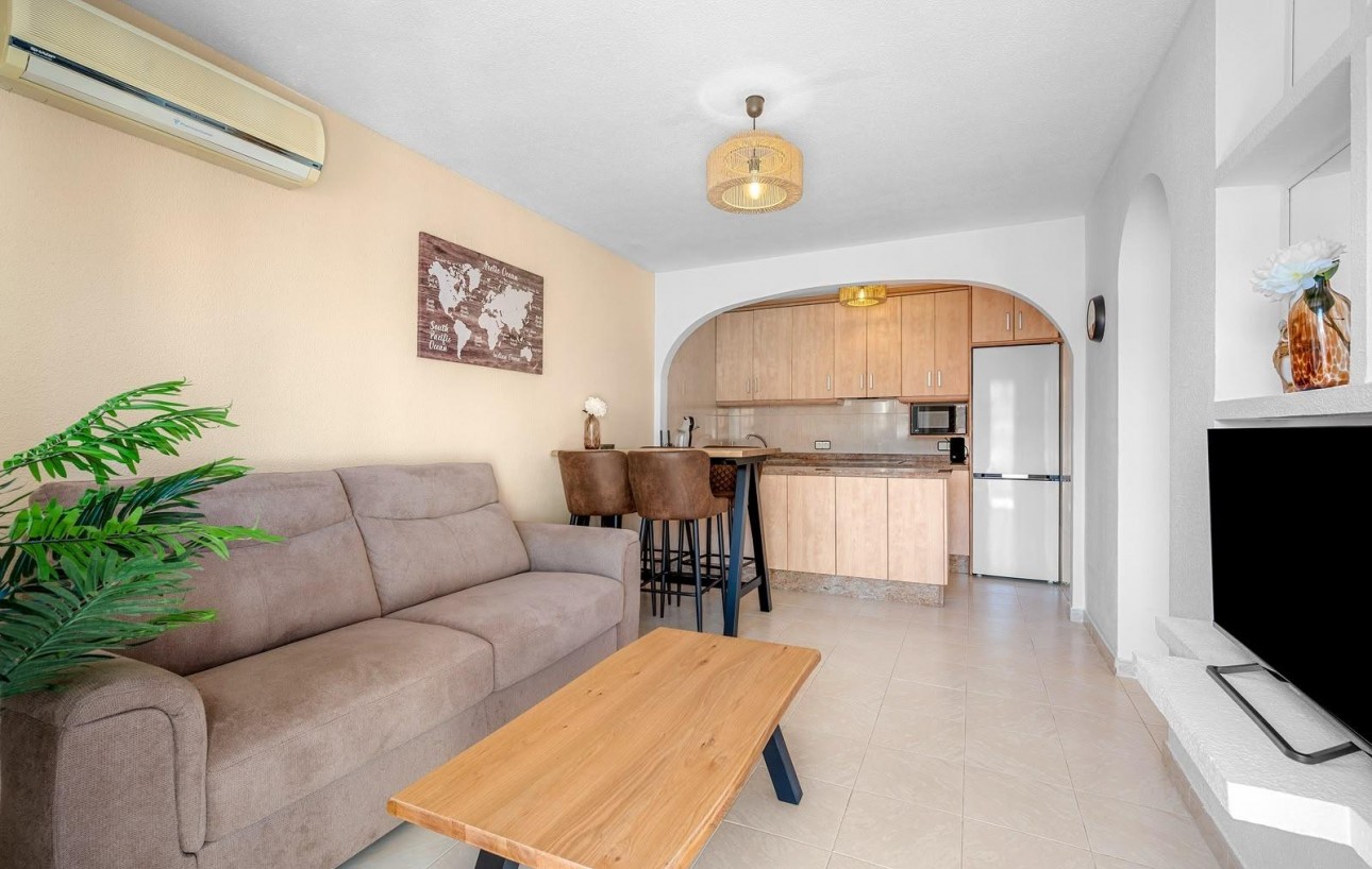 Sale - Bungalow - Torrevieja - Los altos