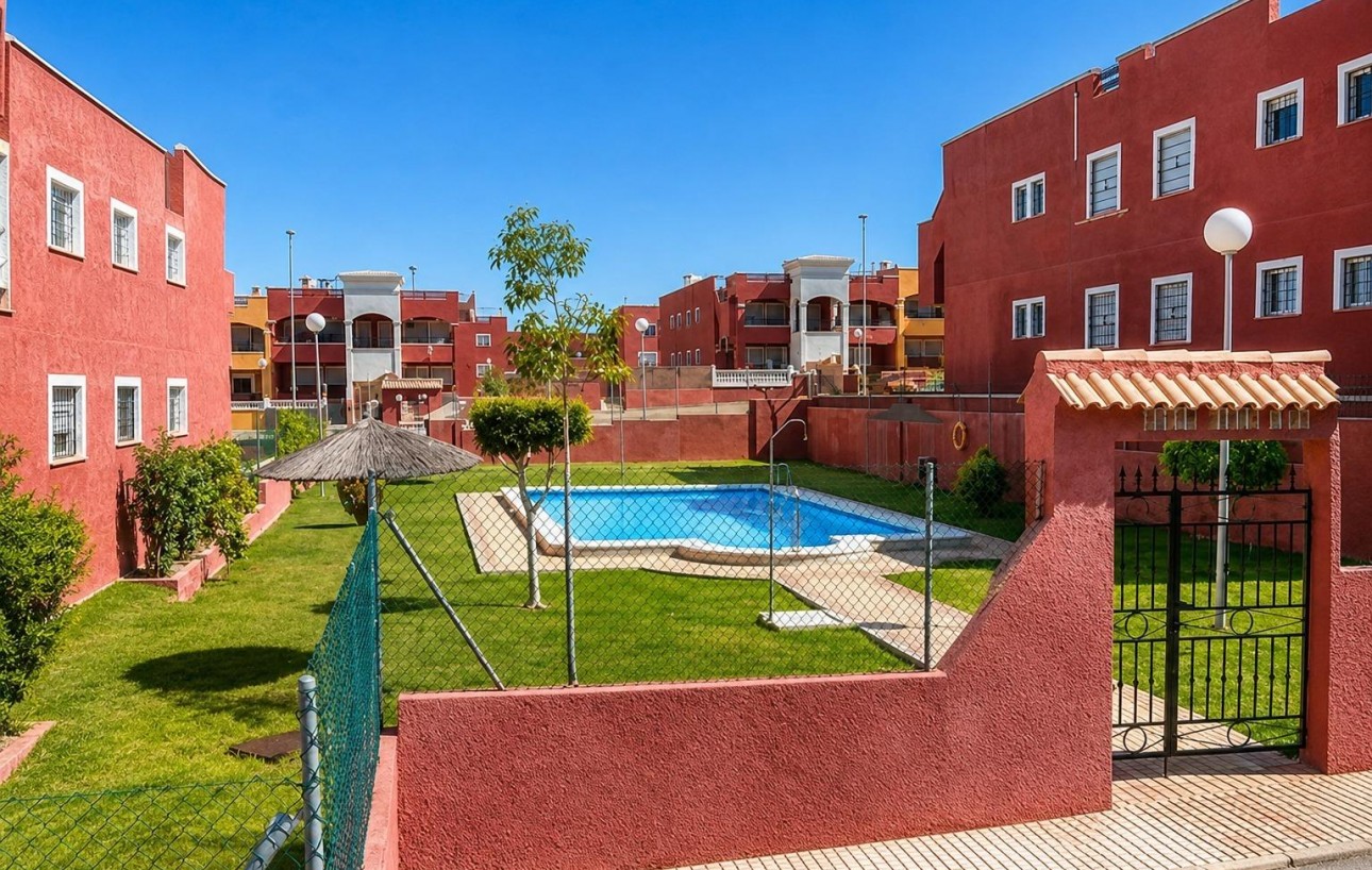 Sale - Bungalow Planta Baja - Orihuela Costa - Los Altos