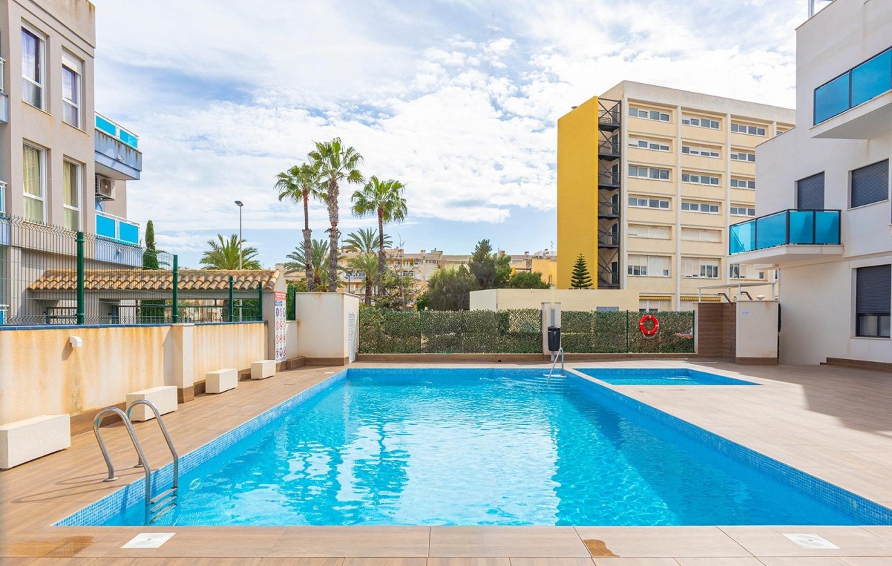 Sale - Apartment - Torrevieja - Estacion de autobuses