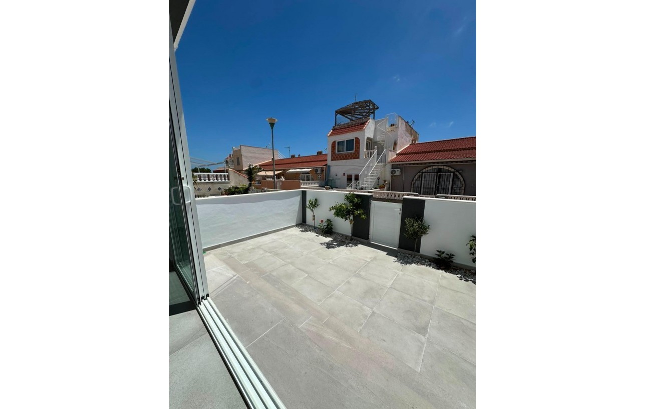Sale - Bungalow - Torrevieja - La Siesta - El Salado - Torreta