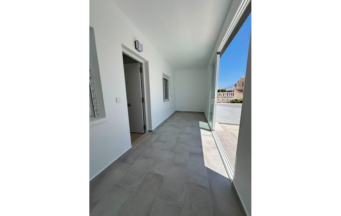 Sale - Bungalow - Torrevieja - La Siesta - El Salado - Torreta
