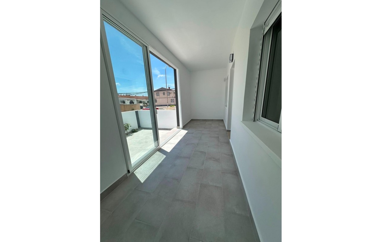 Sale - Bungalow - Torrevieja - La Siesta - El Salado - Torreta