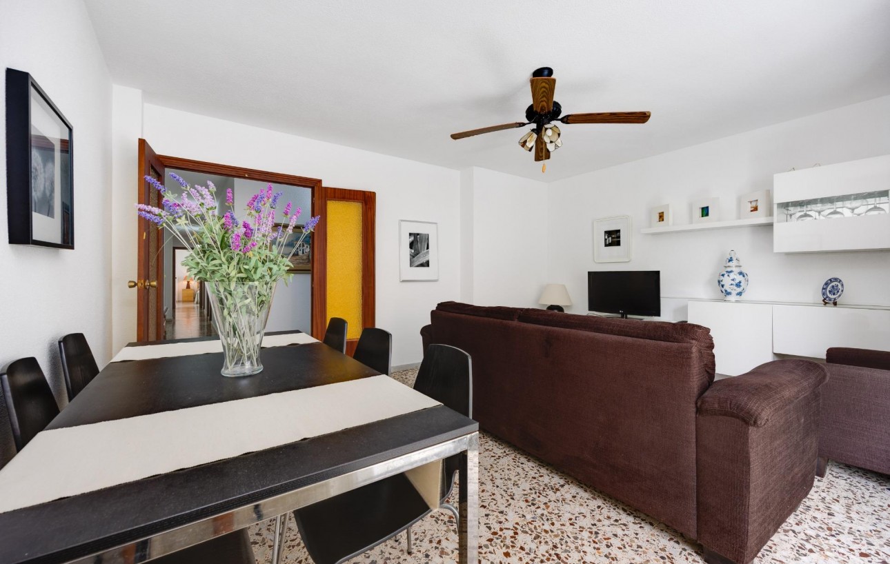 Sale - Apartment - Torrevieja - Playa del cura