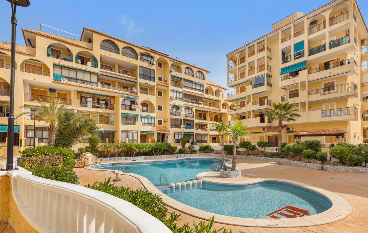 Sale - Apartment - Torrevieja - La Mata