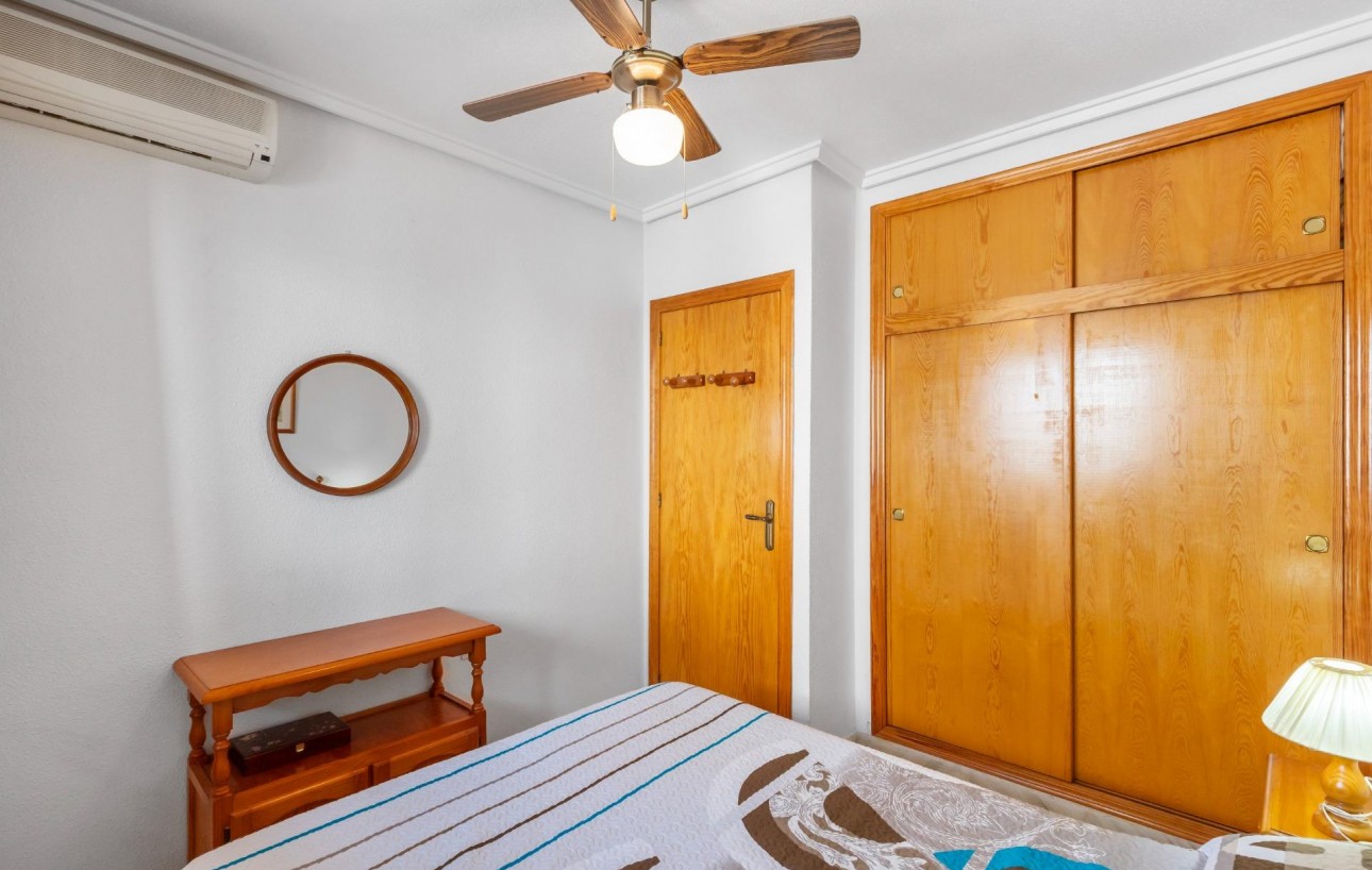 Sale - Apartment - Torrevieja - La Mata