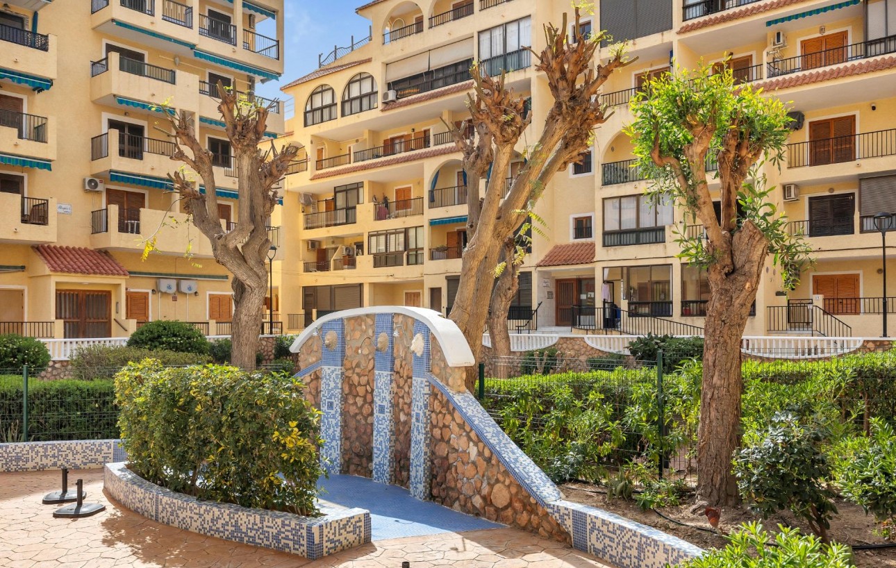 Sale - Apartment - Torrevieja - La Mata
