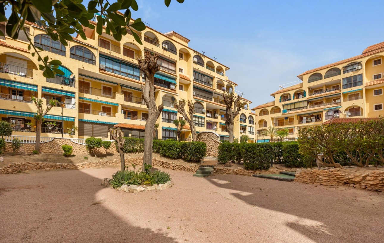 Sale - Apartment - Torrevieja - La Mata