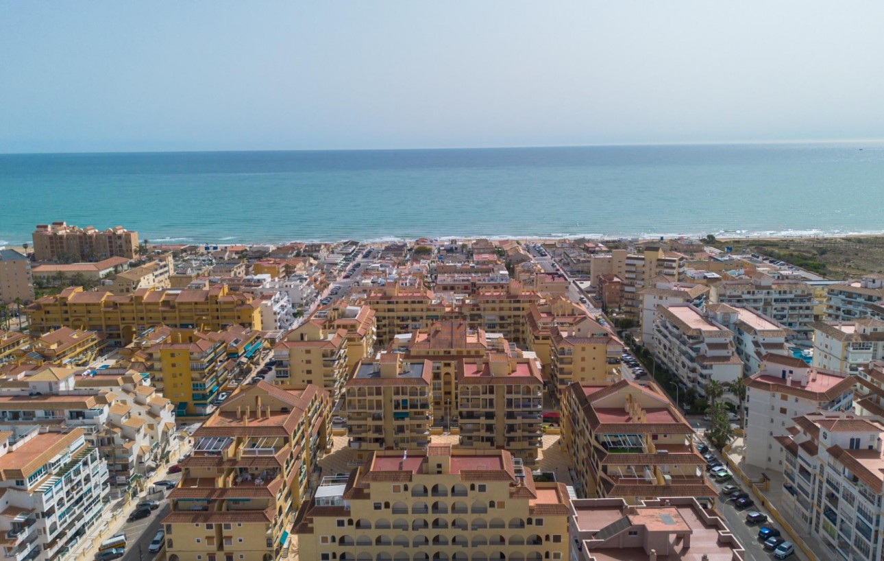 Sale - Apartment - Torrevieja - La Mata