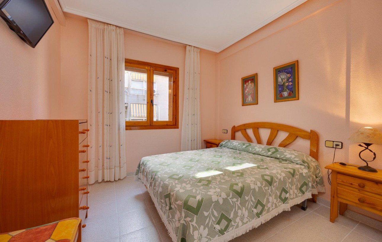 Resale - Lägenhet - Torrevieja - Acequion