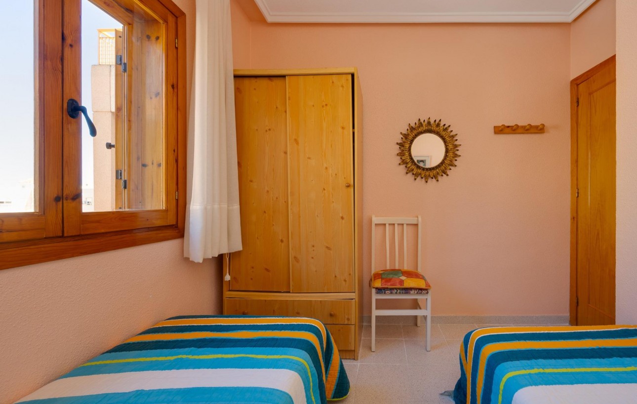 Resale - Lägenhet - Torrevieja - Acequion
