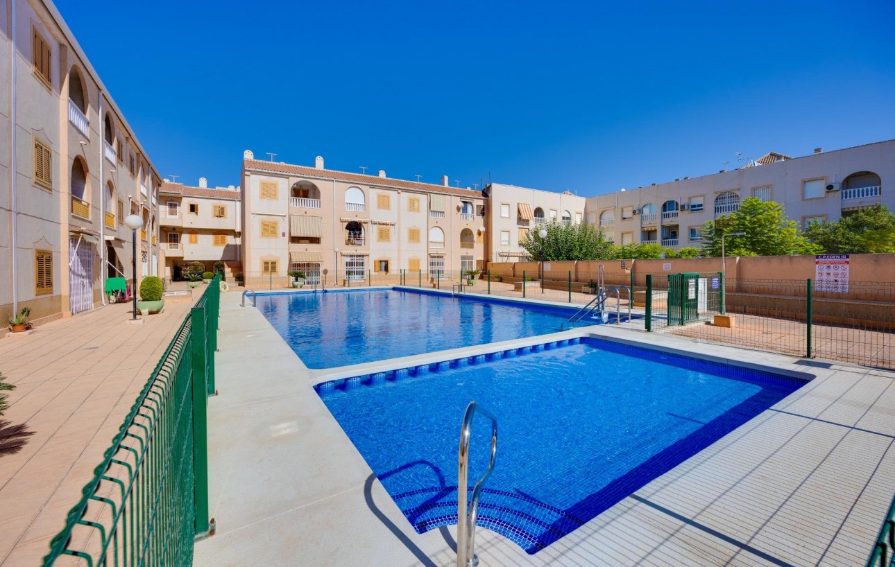 Resale - Lägenhet - Torrevieja - Acequion