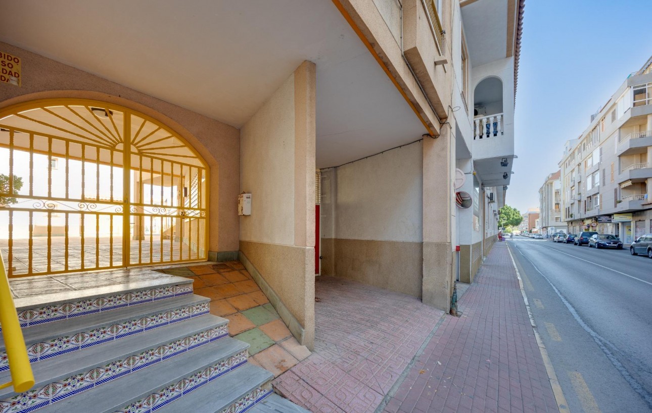 Resale - Lägenhet - Torrevieja - Acequion