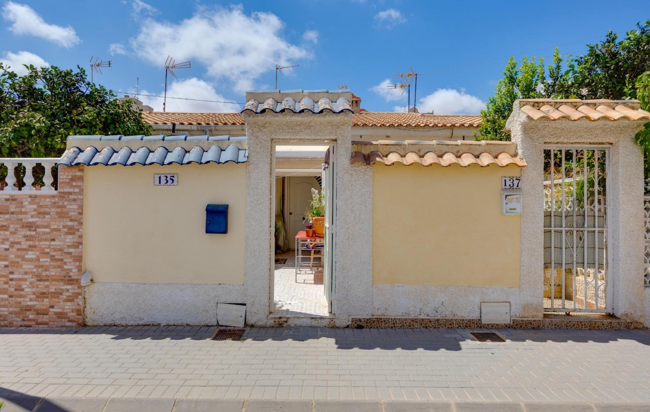 Resale - Bungalow - Torrevieja - Nueva Torrevieja