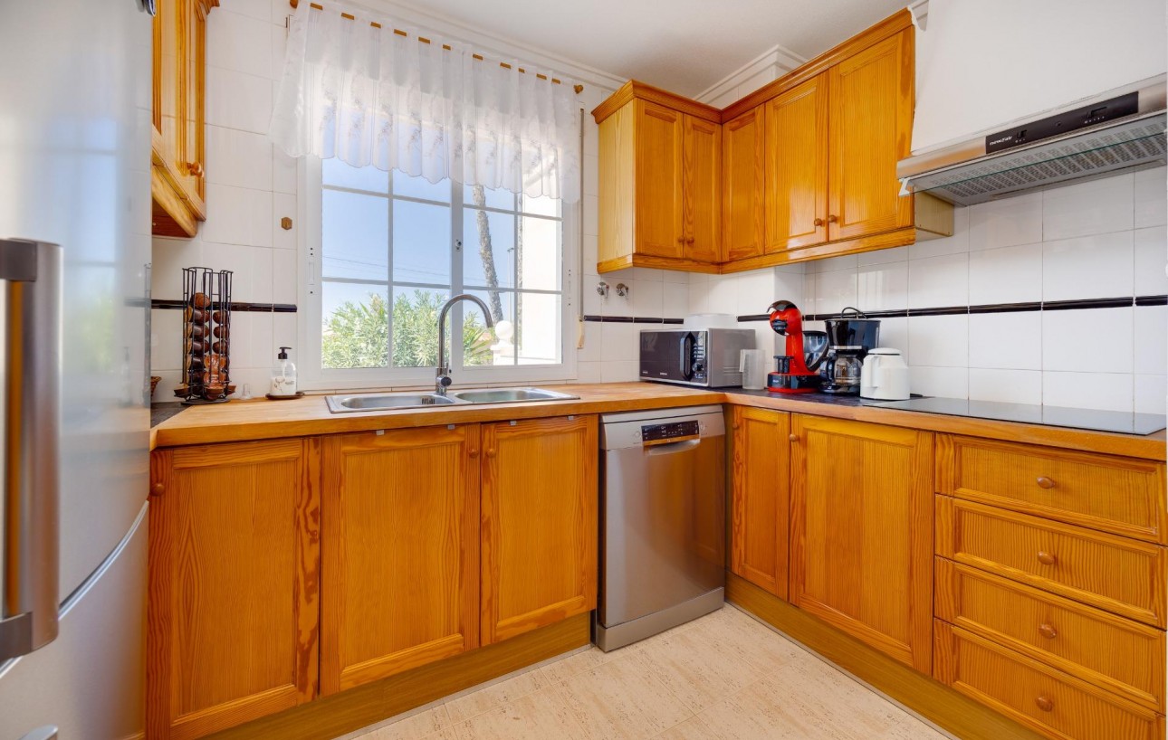 Sale - Chalet - Torrevieja - Torreblanca