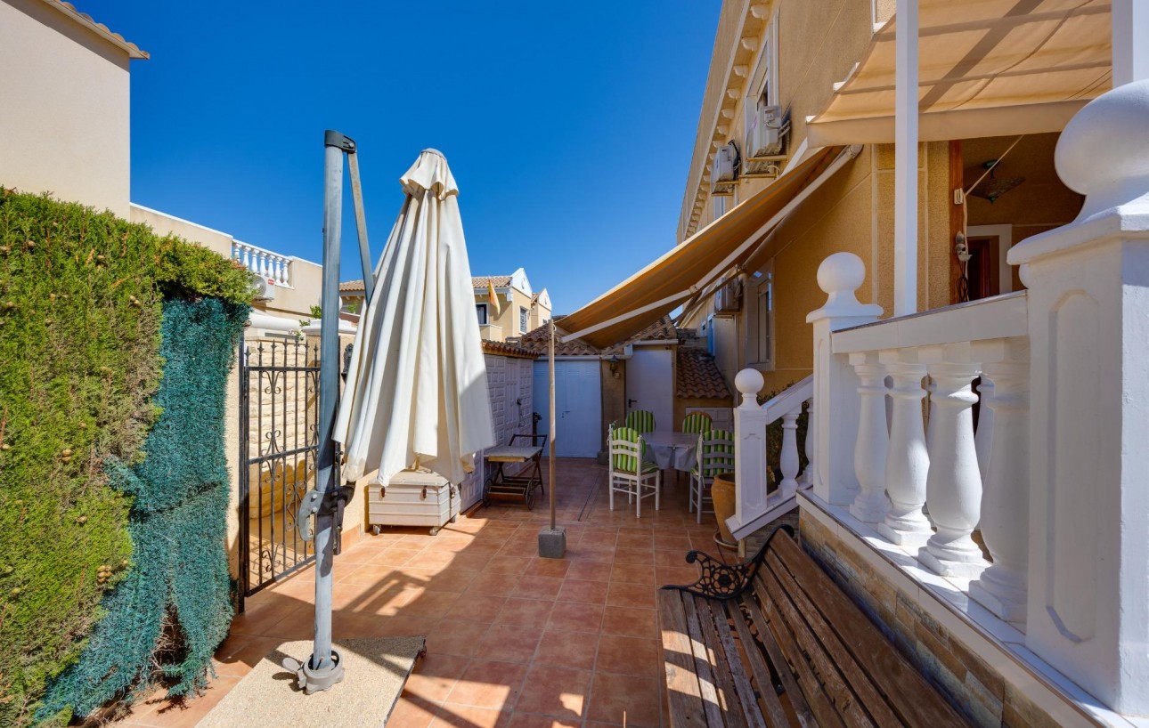 Sale - Chalet - Torrevieja - Torreblanca