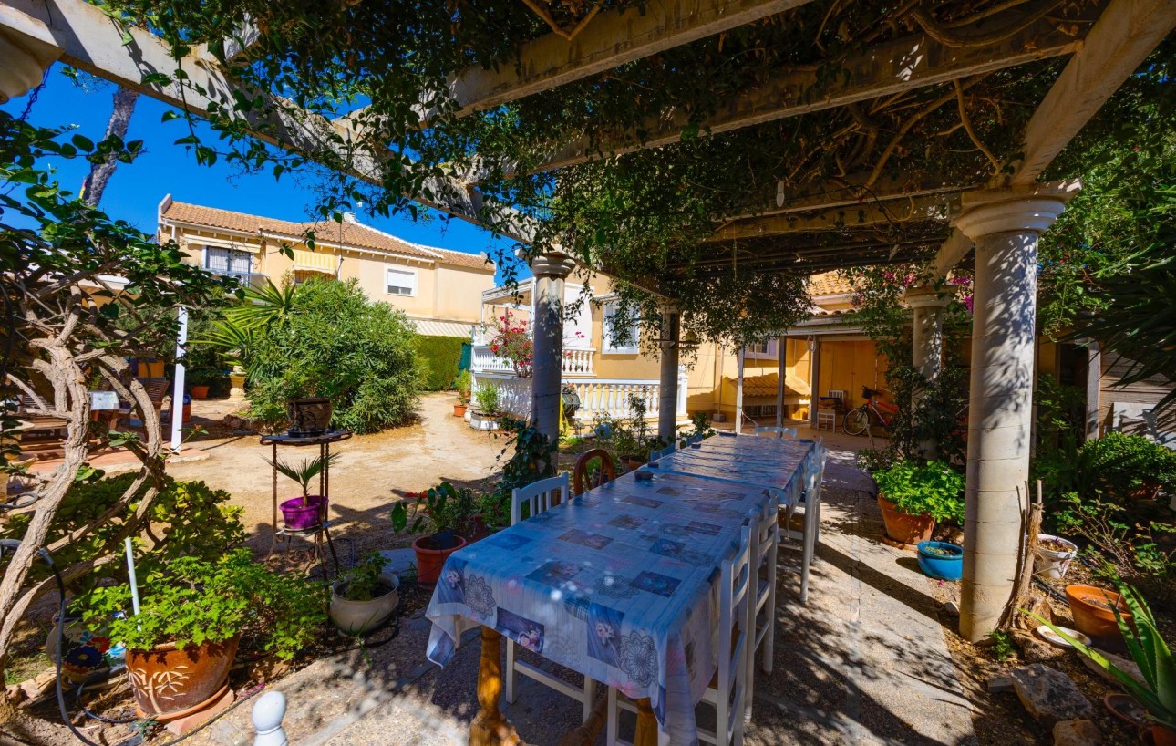 Sale - Chalet - Torrevieja - Torreblanca