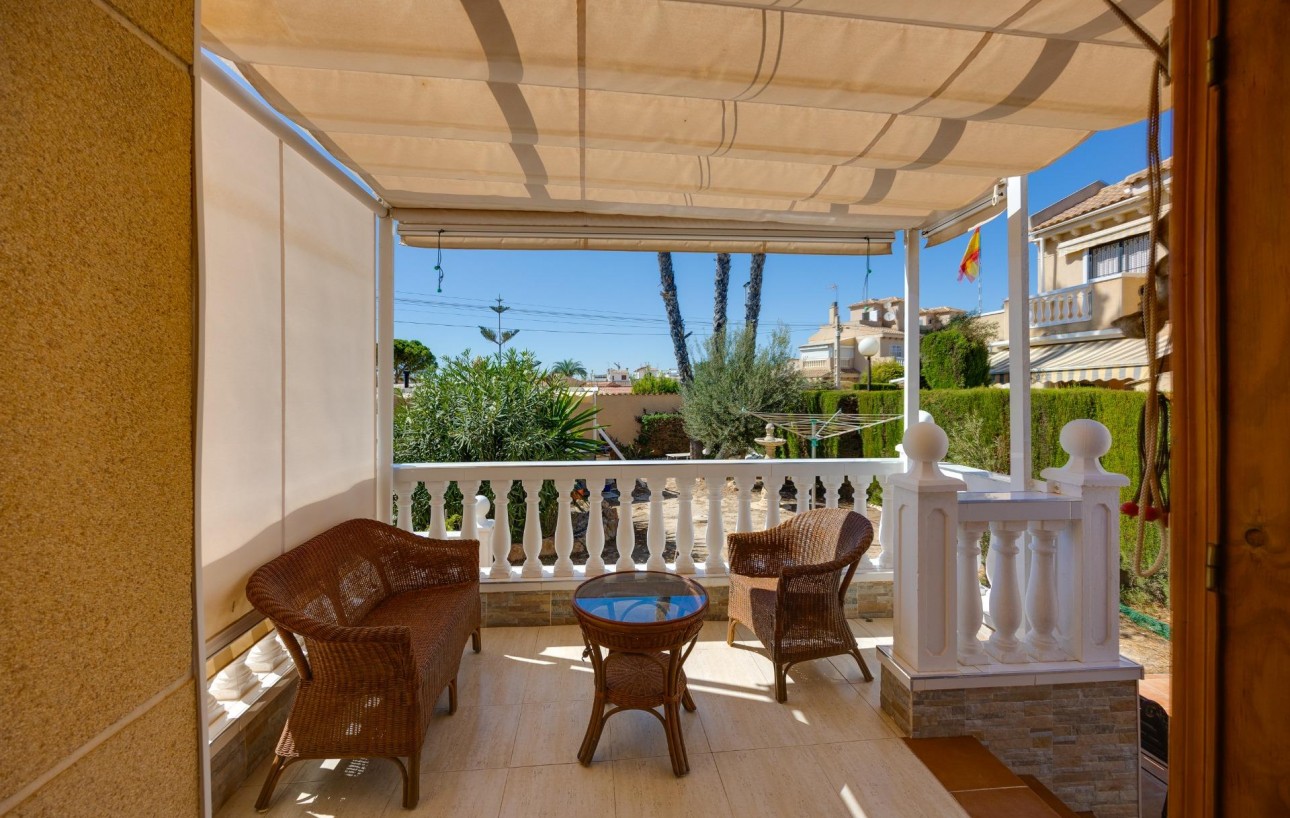 Sale - Chalet - Torrevieja - Torreblanca