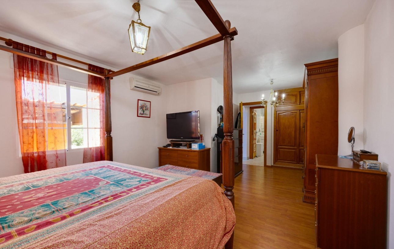 Sale - Chalet - Torrevieja - Torreblanca