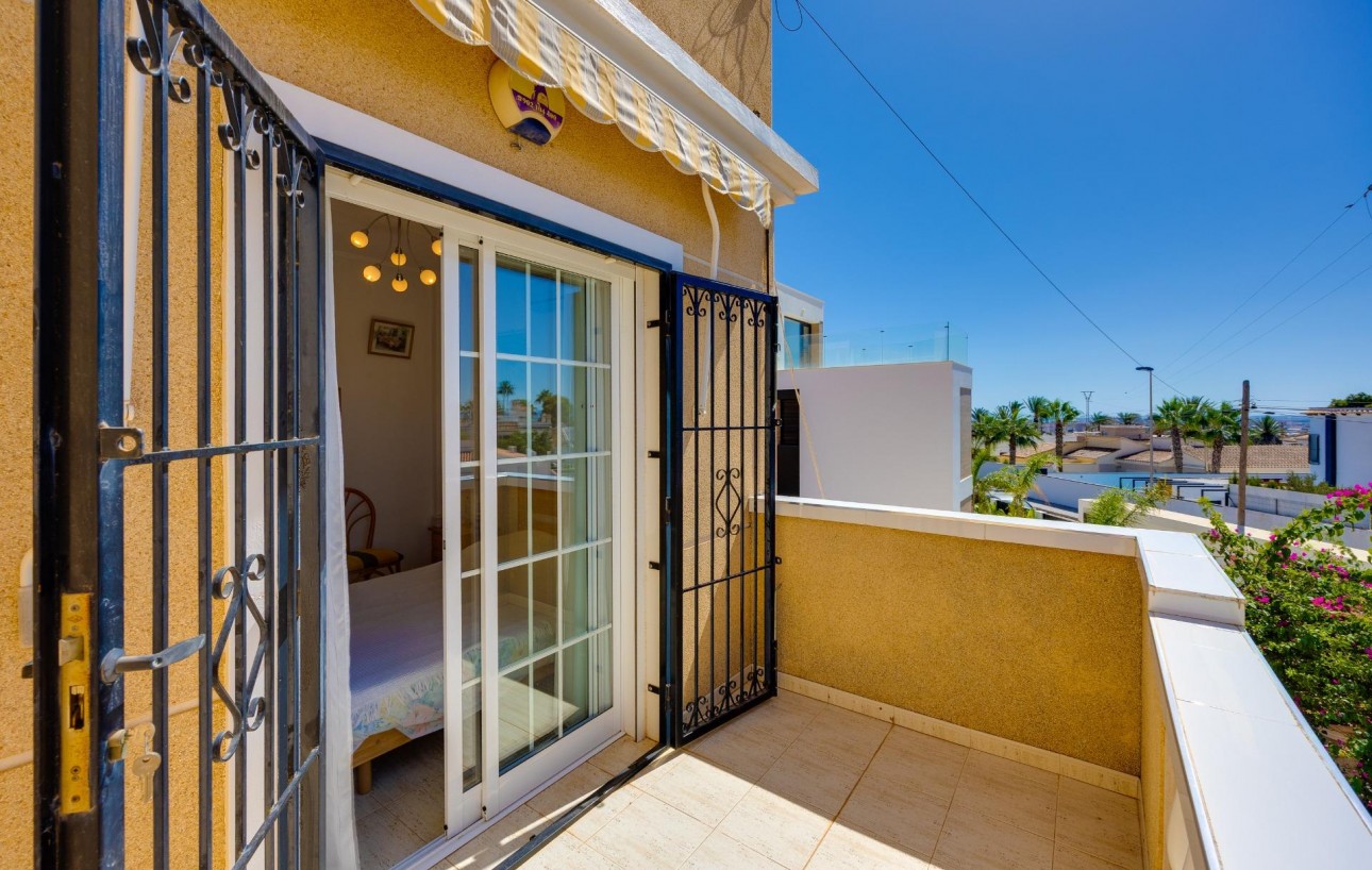 Sale - Chalet - Torrevieja - Torreblanca
