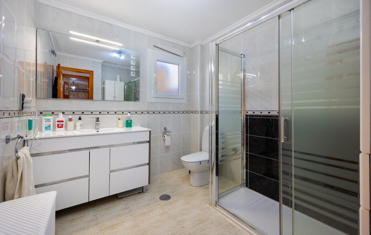 Sale - Chalet - Torrevieja - Torreblanca