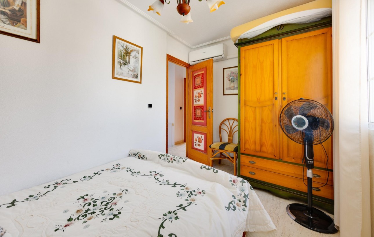 Sale - Chalet - Torrevieja - Torreblanca