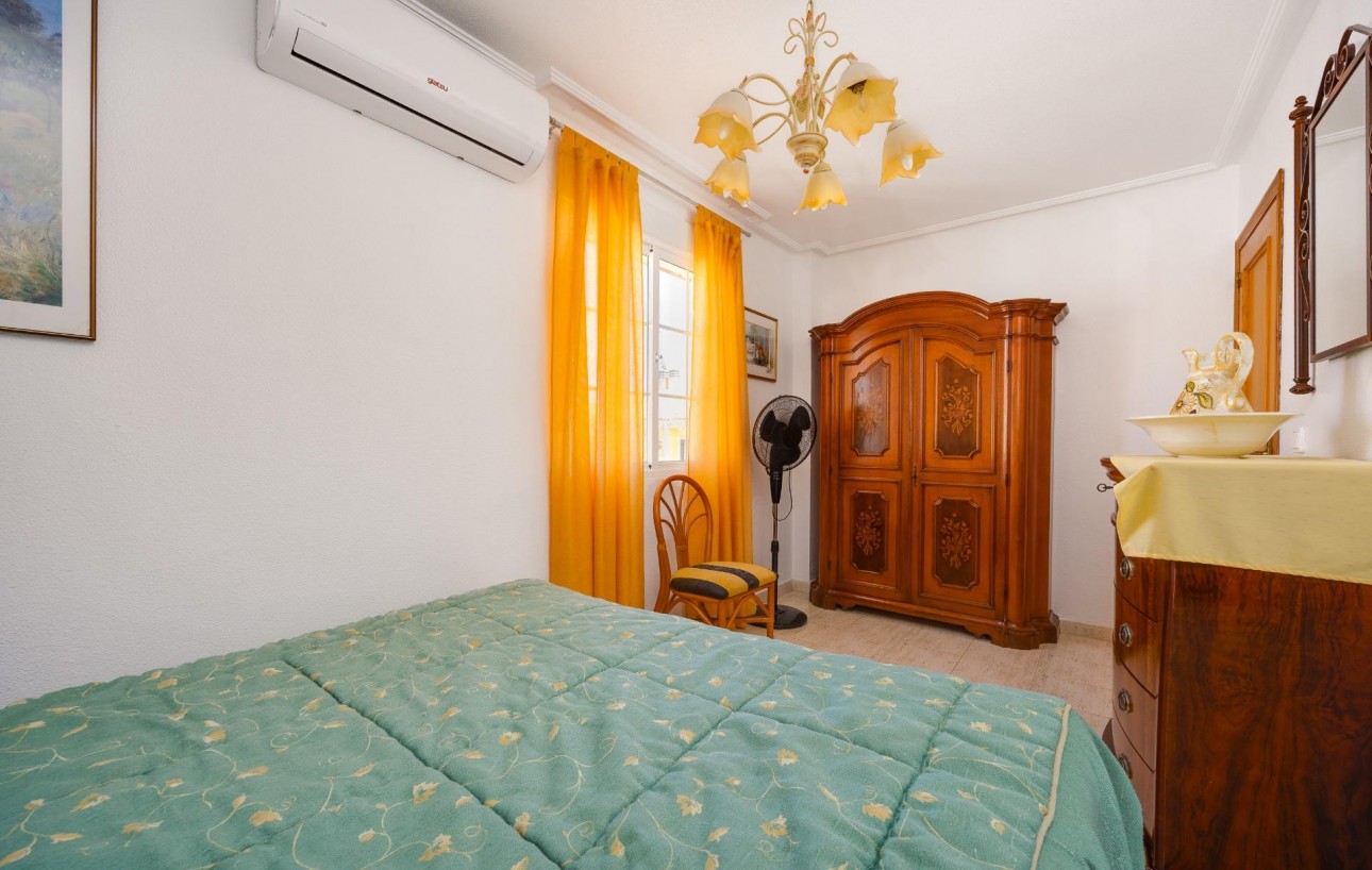 Sale - Chalet - Torrevieja - Torreblanca