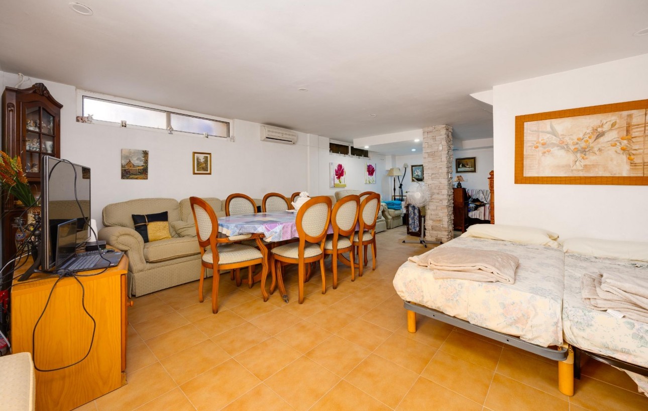 Sale - Chalet - Torrevieja - Torreblanca