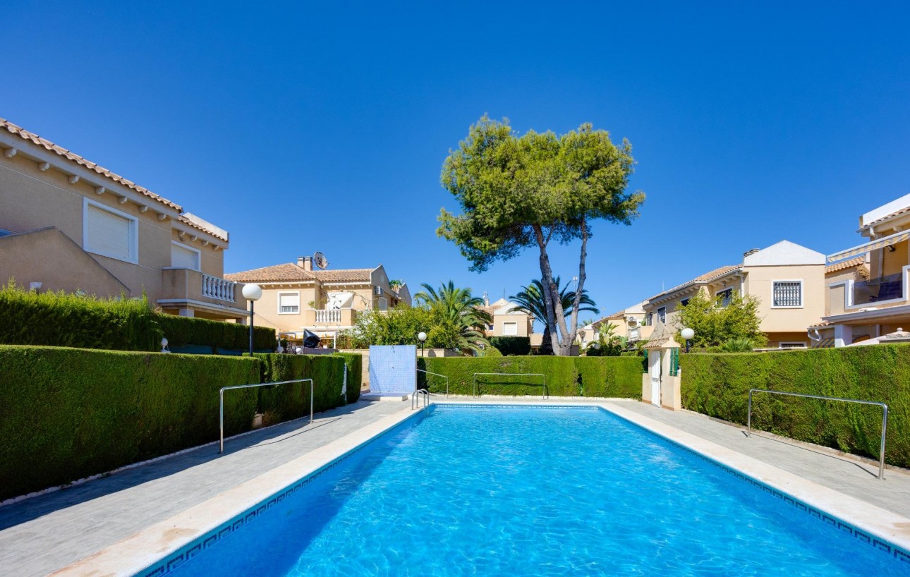 Sale - Chalet - Torrevieja - Torreblanca