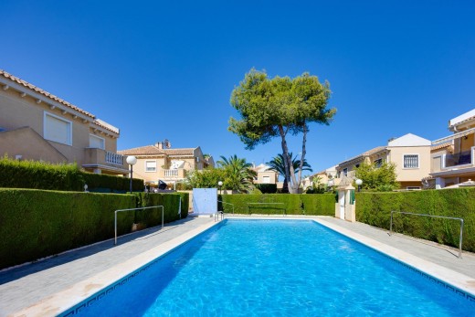 Sale - Chalet - Torrevieja - Torreblanca