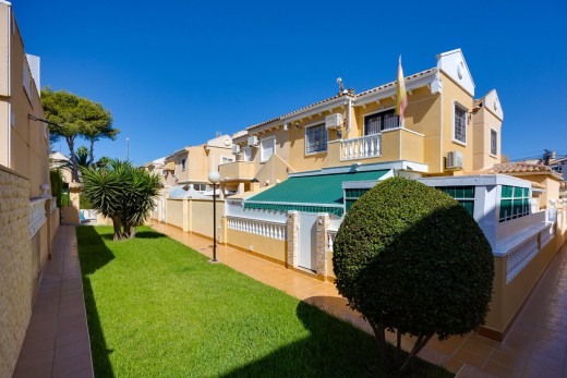 Sale - Chalet - Torrevieja - Torreblanca